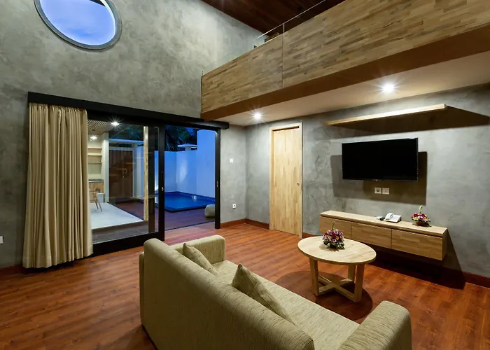 Paisa Villa *